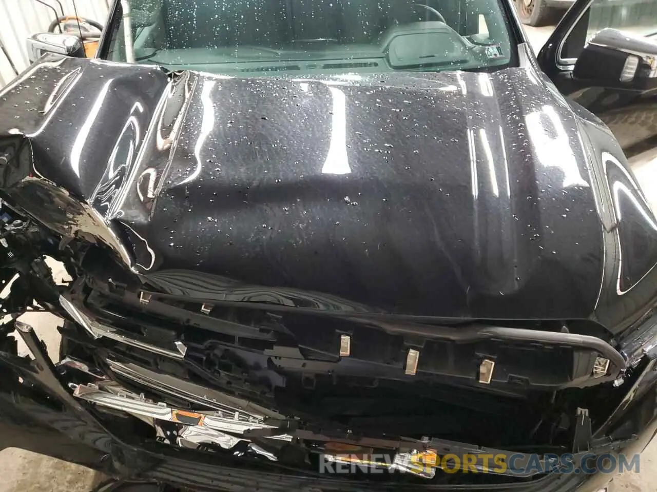 11 Photograph of a damaged car 3GTUUDE88RG204999 GMC SIERRA 2024