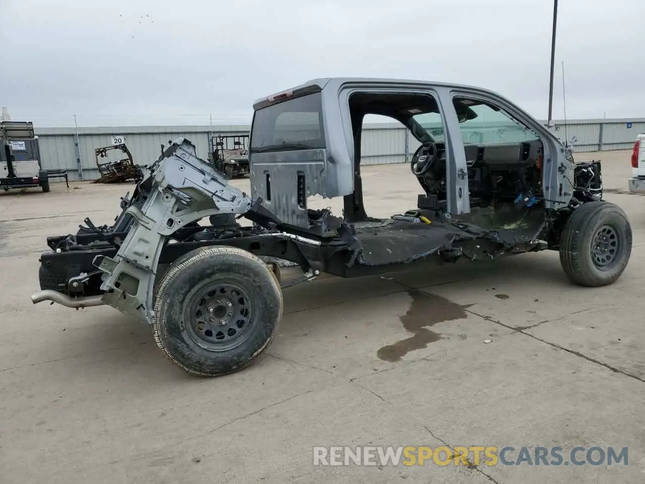 3 Photograph of a damaged car 3GTUUDED0RG170540 GMC SIERRA 2024