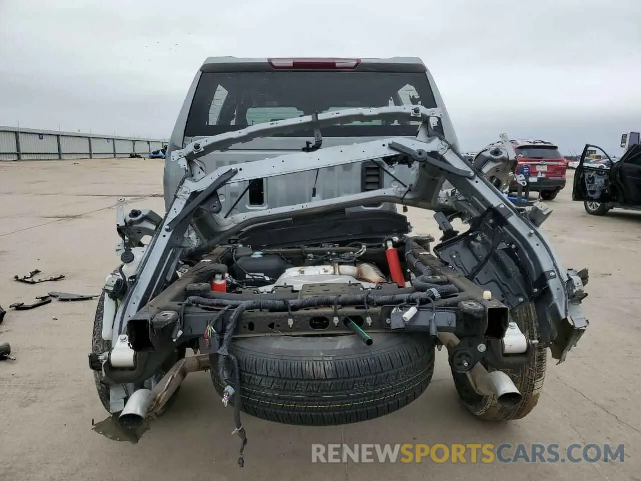 6 Photograph of a damaged car 3GTUUDED0RG170540 GMC SIERRA 2024