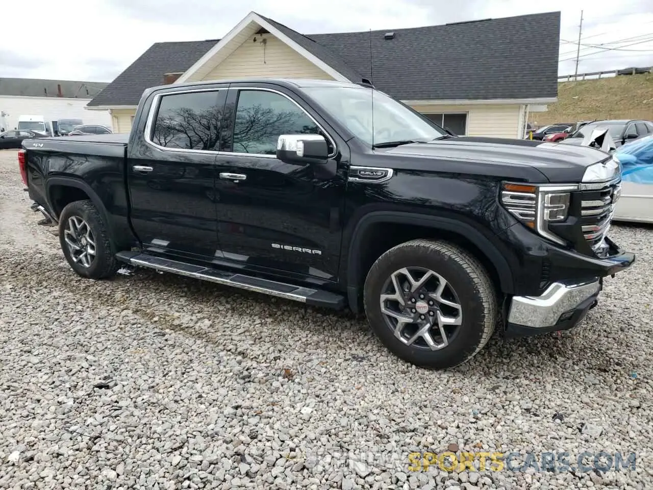 4 Photograph of a damaged car 3GTUUDED2RG274852 GMC SIERRA 2024