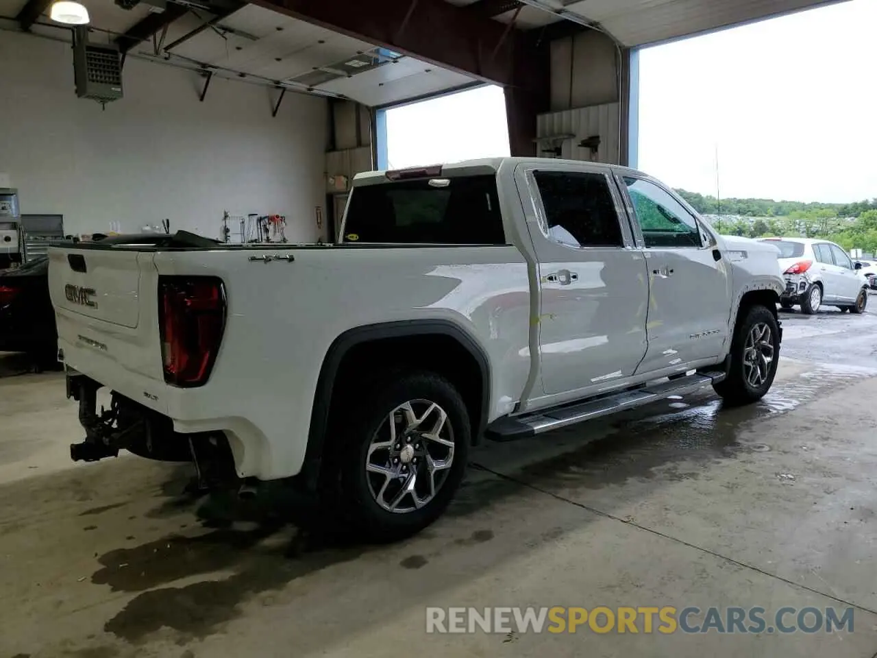 3 Photograph of a damaged car 3GTUUDED3RG391369 GMC SIERRA 2024
