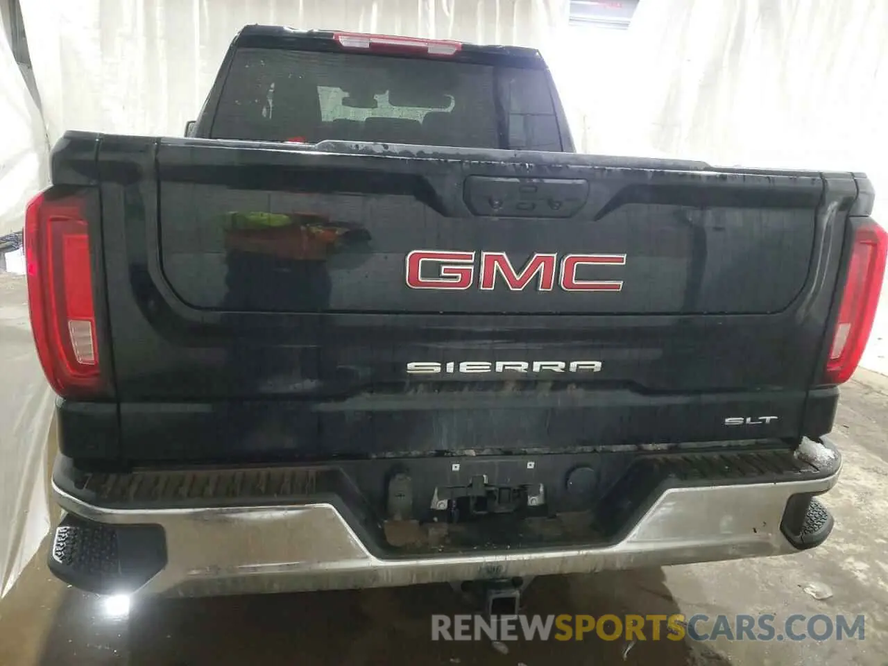 6 Photograph of a damaged car 3GTUUDED5RG145813 GMC SIERRA 2024