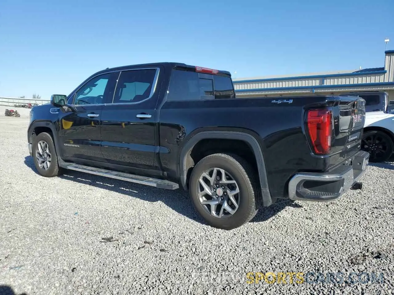 2 Photograph of a damaged car 3GTUUDED5RG223023 GMC SIERRA 2024