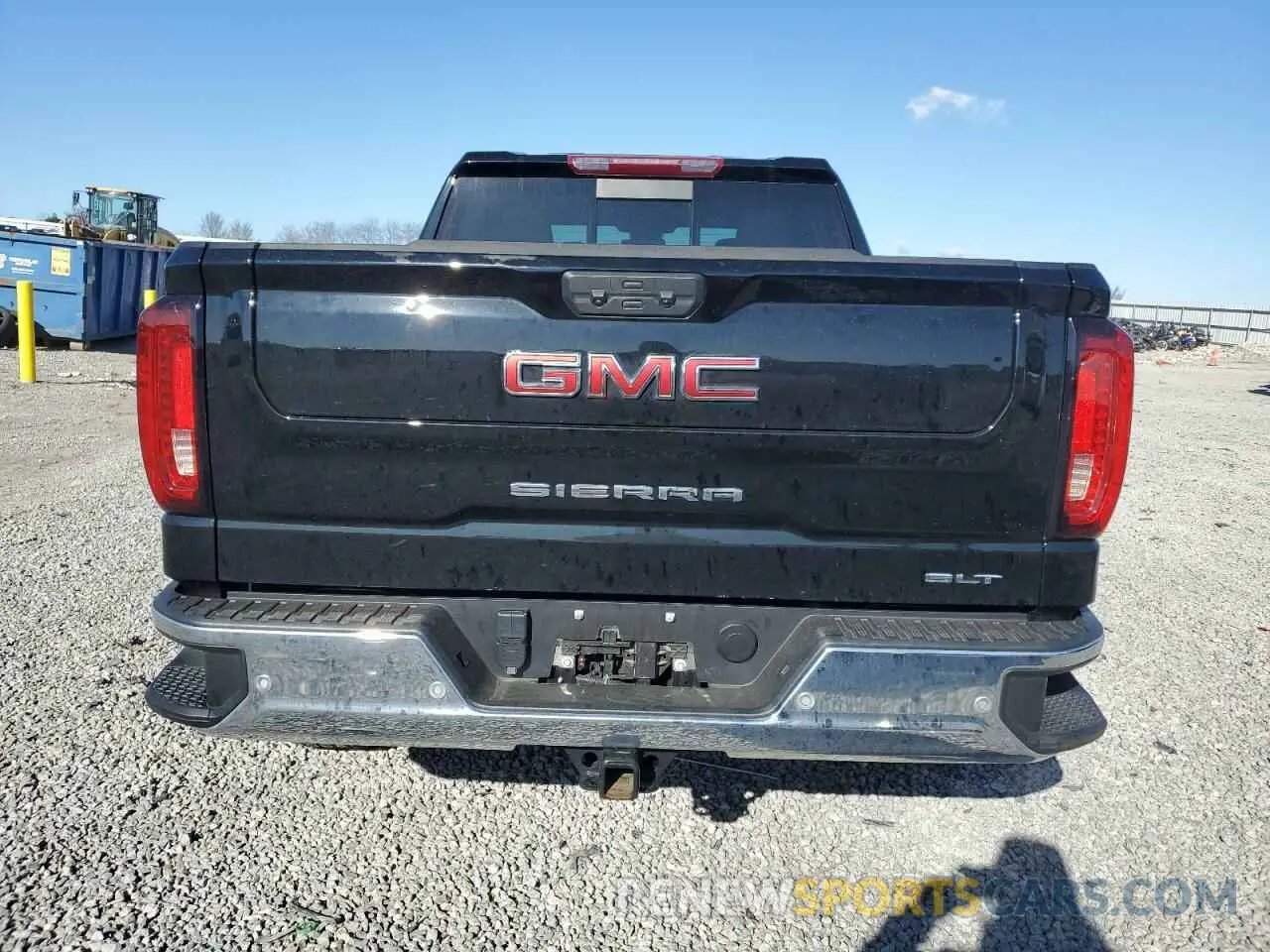 6 Photograph of a damaged car 3GTUUDED5RG223023 GMC SIERRA 2024