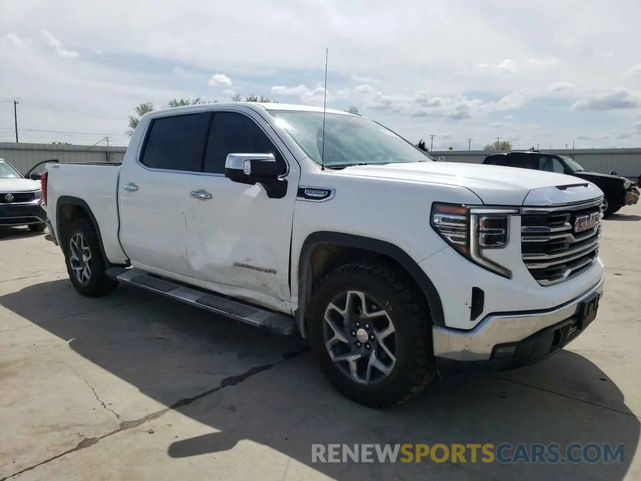 4 Photograph of a damaged car 3GTUUDED7RG167554 GMC SIERRA 2024