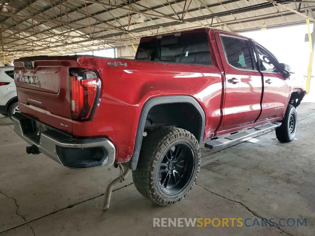 3 Photograph of a damaged car 3GTUUDED8RG201047 GMC SIERRA 2024