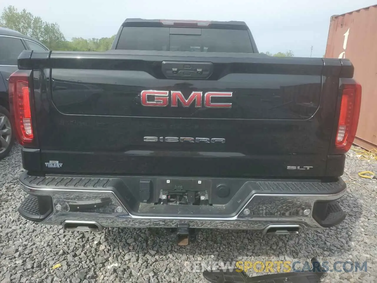 6 Photograph of a damaged car 3GTUUDEDXRG145421 GMC SIERRA 2024