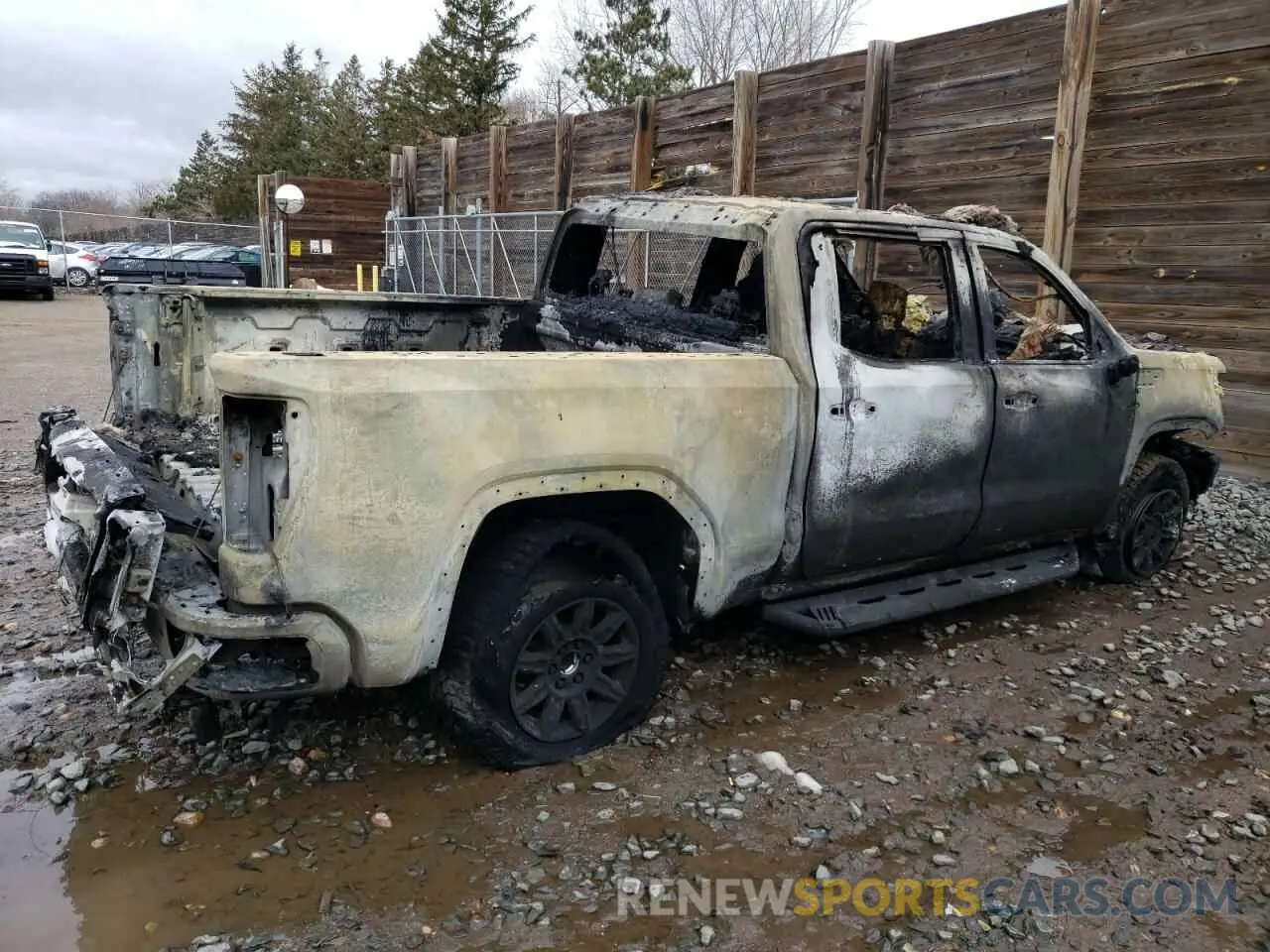 3 Photograph of a damaged car 3GTUUFEL9RG137071 GMC SIERRA 2024