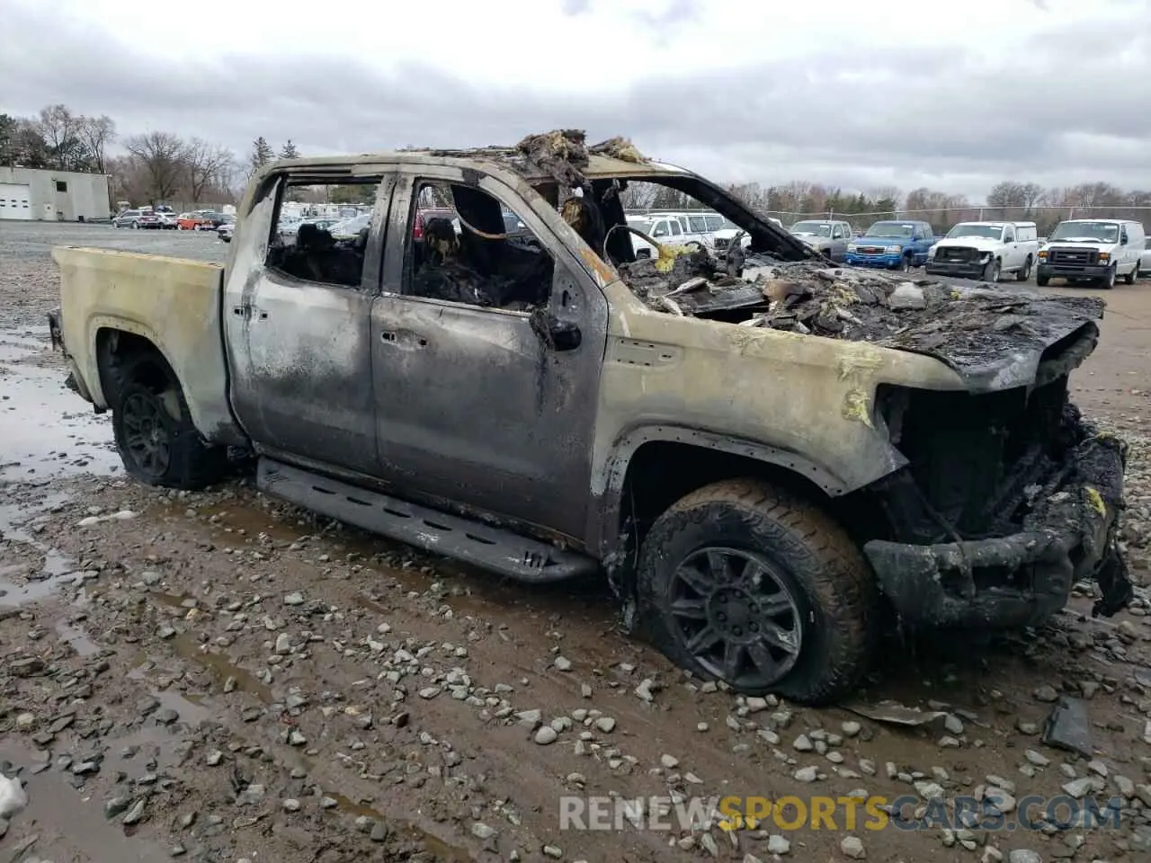 4 Photograph of a damaged car 3GTUUFEL9RG137071 GMC SIERRA 2024