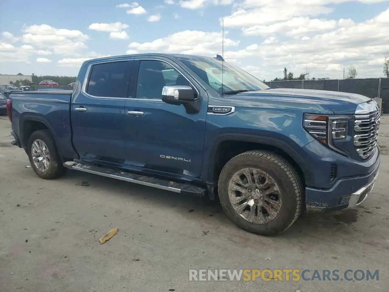 4 Photograph of a damaged car 3GTUUGED2RG330757 GMC SIERRA 2024