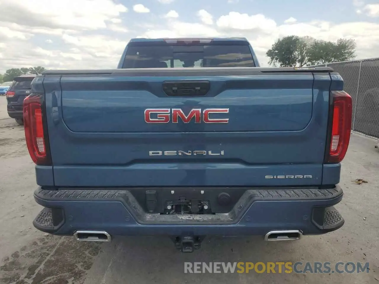 6 Photograph of a damaged car 3GTUUGED2RG330757 GMC SIERRA 2024