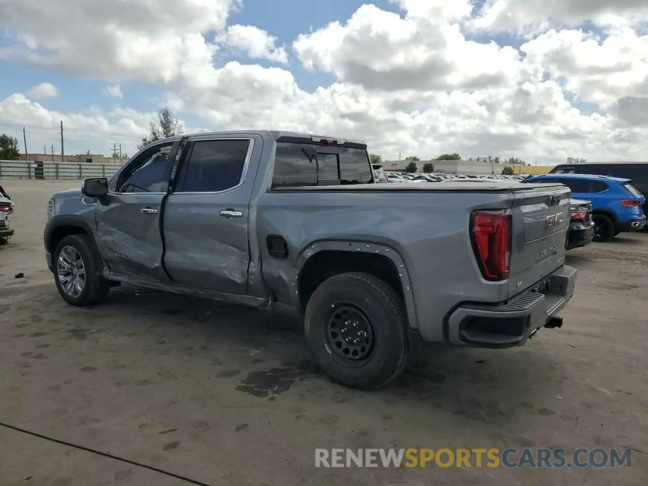 2 Photograph of a damaged car 3GTUUGED3RG282413 GMC SIERRA 2024