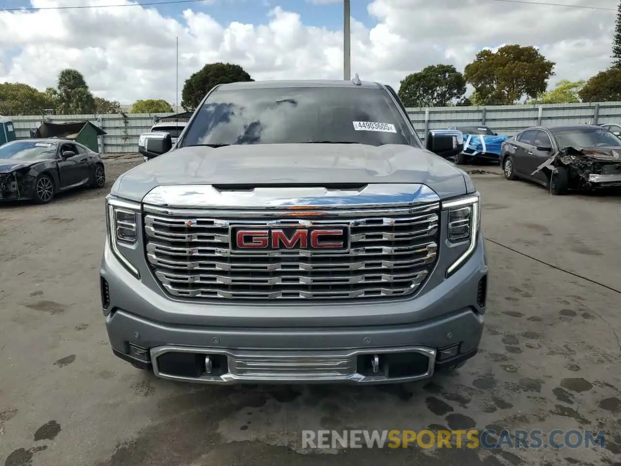 5 Photograph of a damaged car 3GTUUGED3RG282413 GMC SIERRA 2024