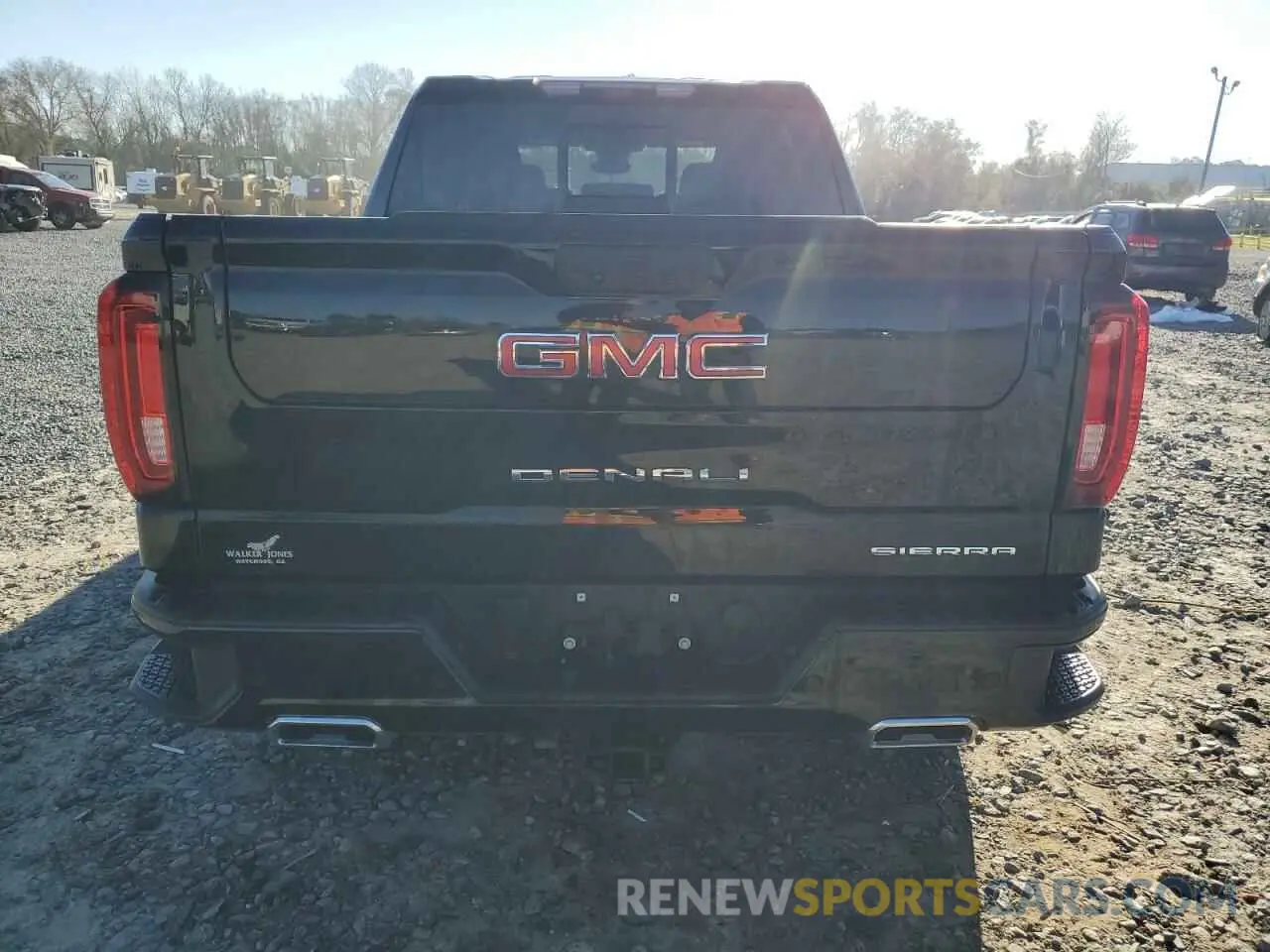 6 Photograph of a damaged car 3GTUUGED3RG349057 GMC SIERRA 2024