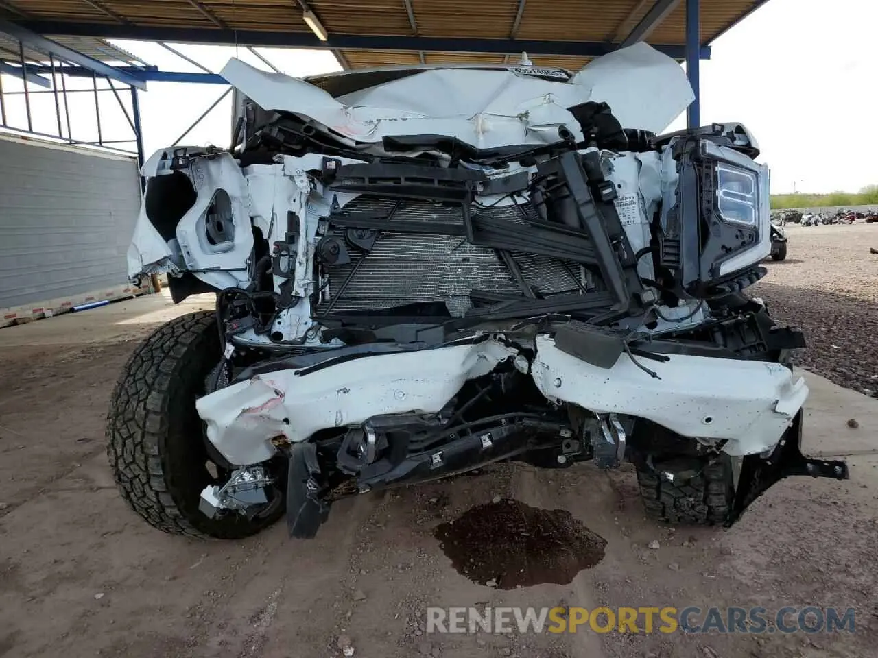 5 Photograph of a damaged car 3GTUUGEL6RG197153 GMC SIERRA 2024