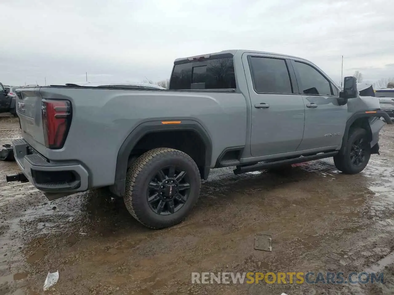 3 Photograph of a damaged car 1GT4UPE75SF185960 GMC SIERRA 2025