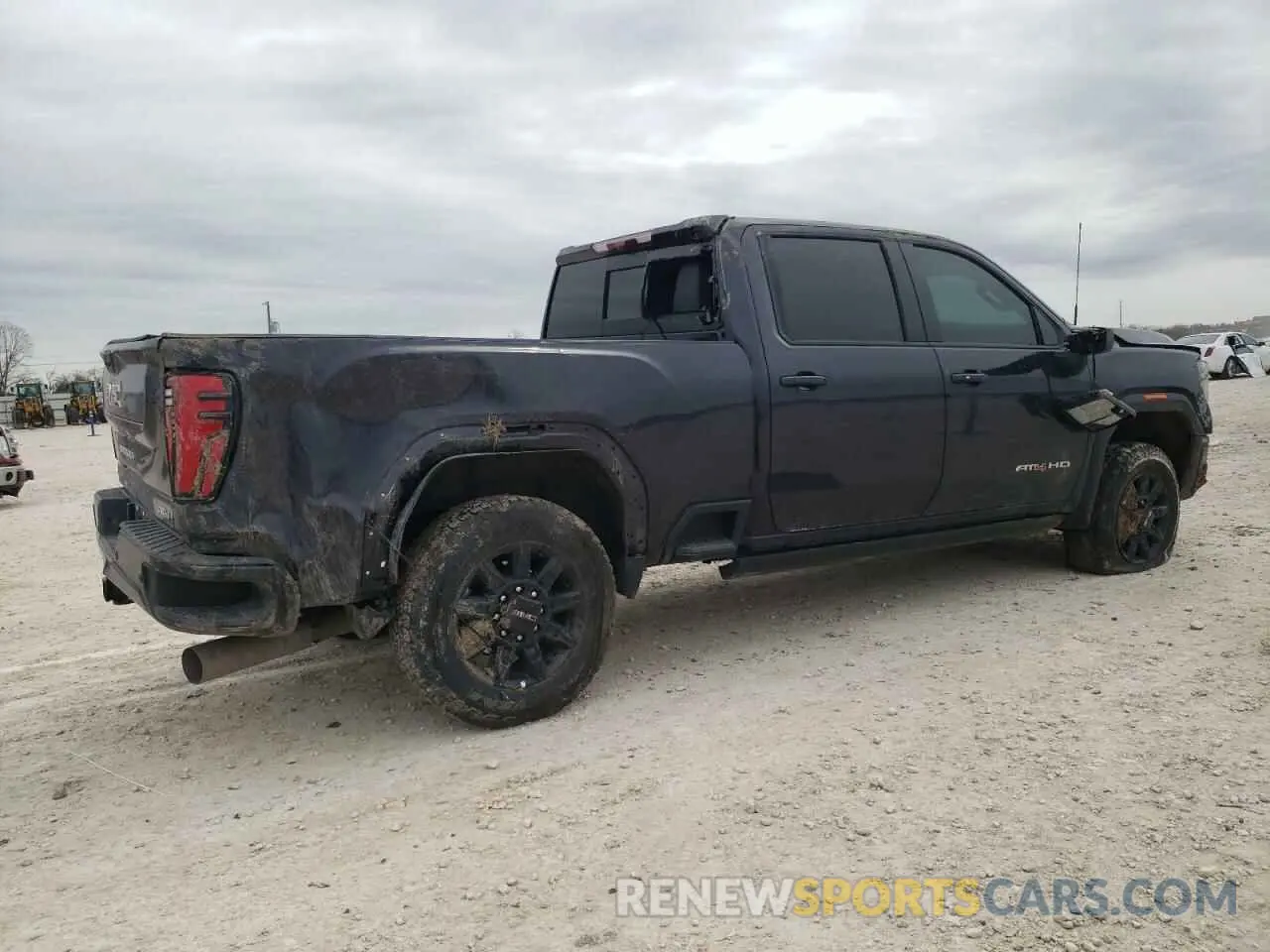 3 Photograph of a damaged car 1GT4UPEY4SF204846 GMC SIERRA 2025