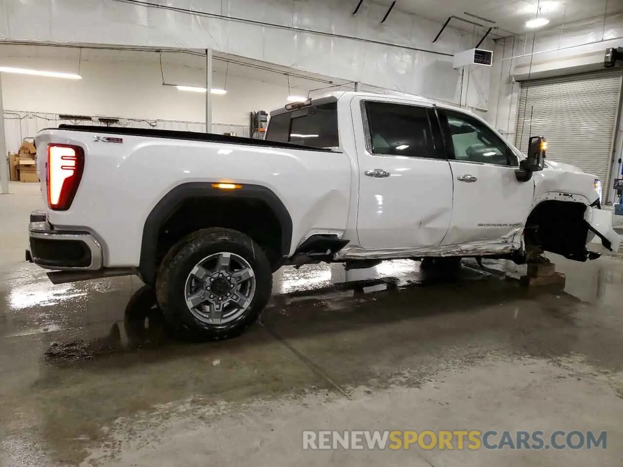 3 Photograph of a damaged car 1GT4UUE78SF141885 GMC SIERRA 2025