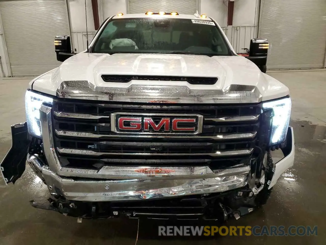 5 Photograph of a damaged car 1GT4UUE78SF141885 GMC SIERRA 2025