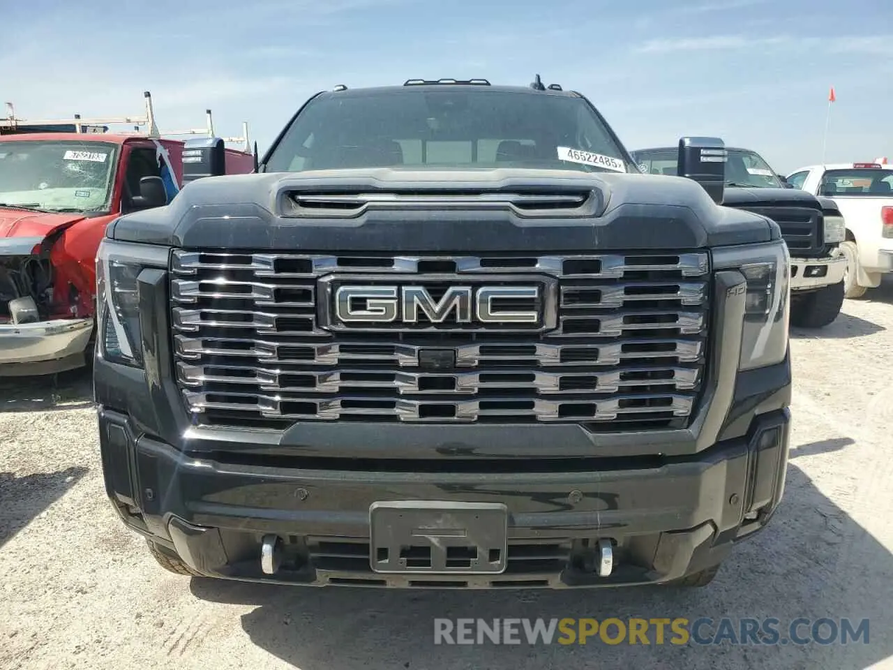 5 Photograph of a damaged car 1GT4UXEYXSF192623 GMC SIERRA 2025