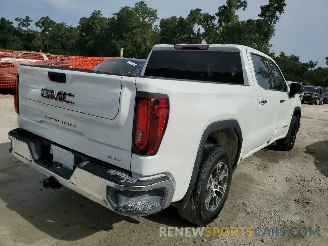 3 Photograph of a damaged car 1GTPHDED5SZ125598 GMC SIERRA 2025