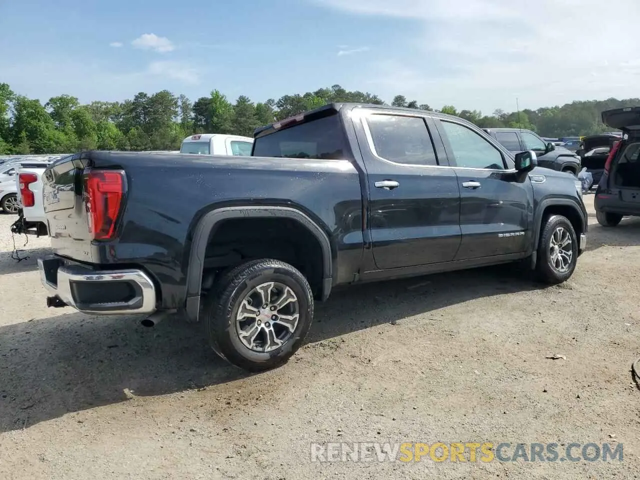3 Photograph of a damaged car 1GTPHDED8SZ231334 GMC SIERRA 2025