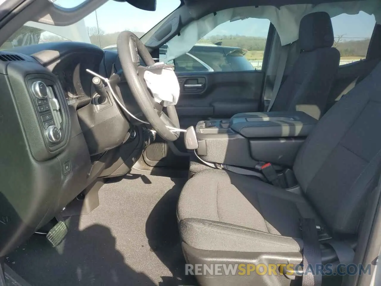 7 Photograph of a damaged car 1GTRUAED4SZ147594 GMC SIERRA 2025