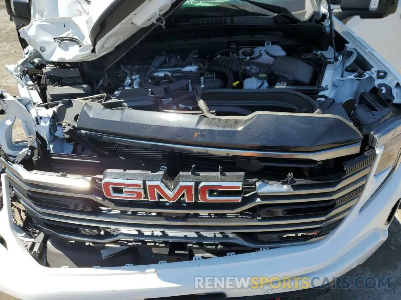 11 Photograph of a damaged car 1GTUUEE84SZ131061 GMC SIERRA 2025