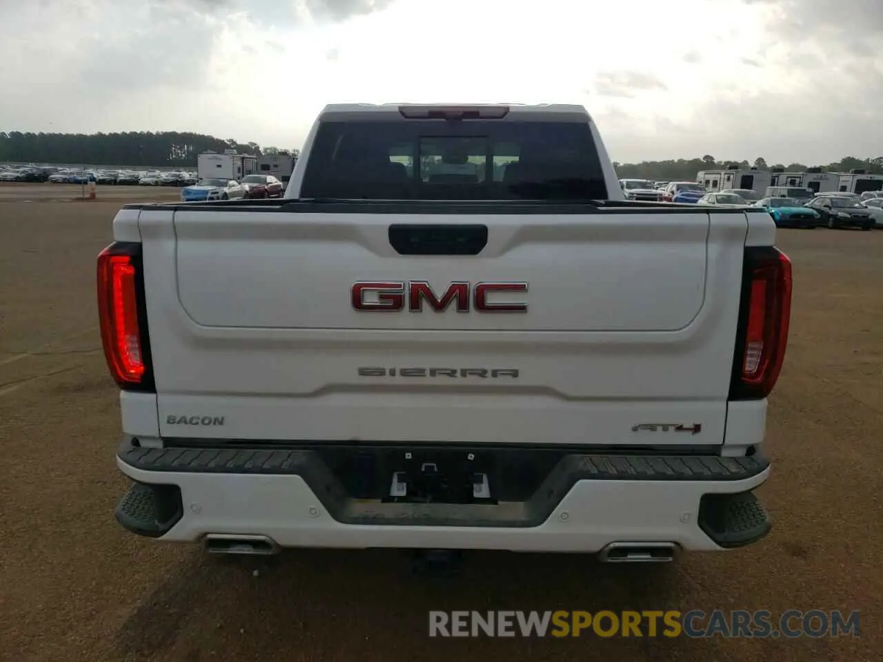 6 Photograph of a damaged car 1GTUUEE84SZ198274 GMC SIERRA 2025