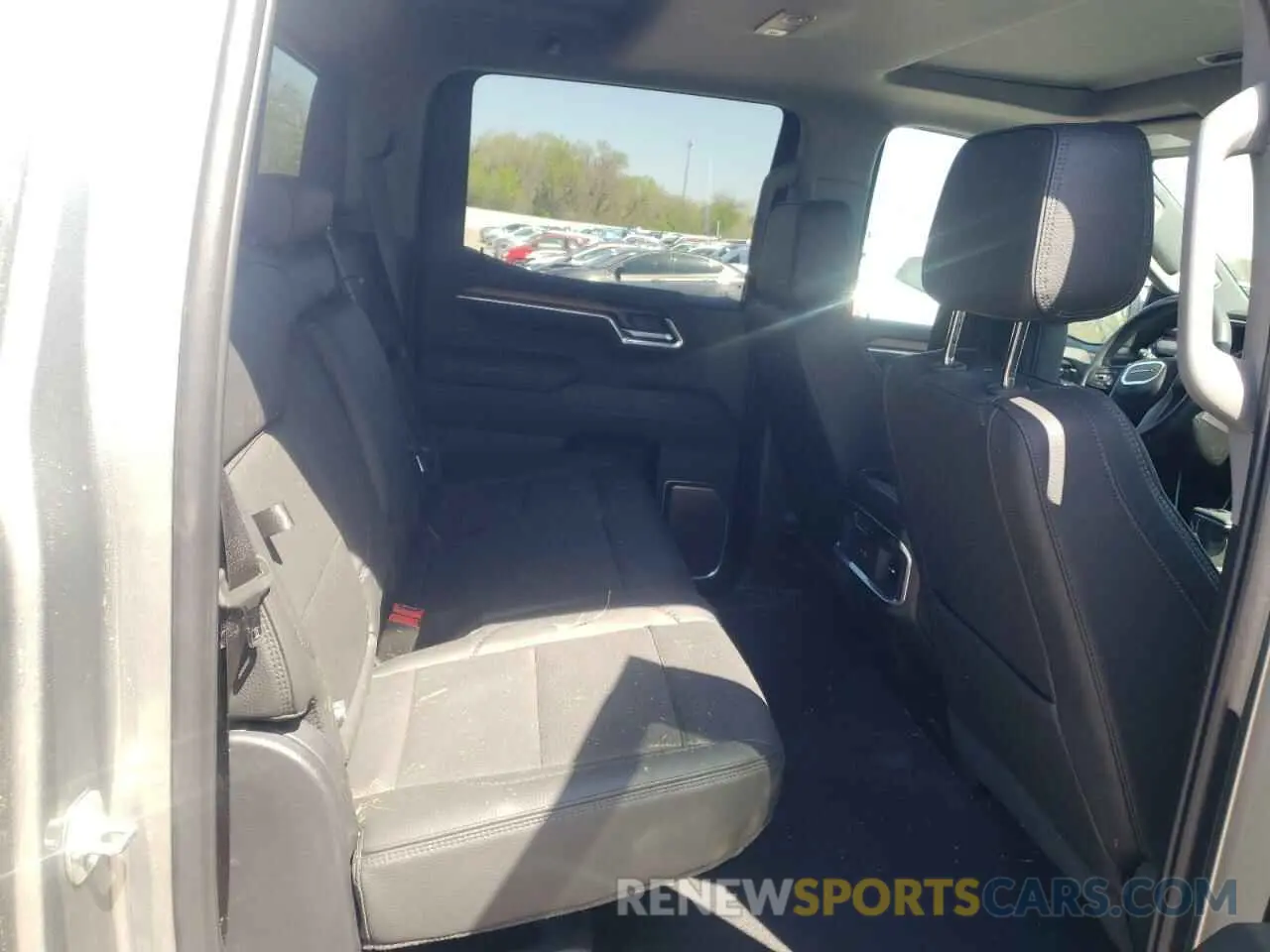 10 Photograph of a damaged car 1GTUUGE89SZ169803 GMC SIERRA 2025