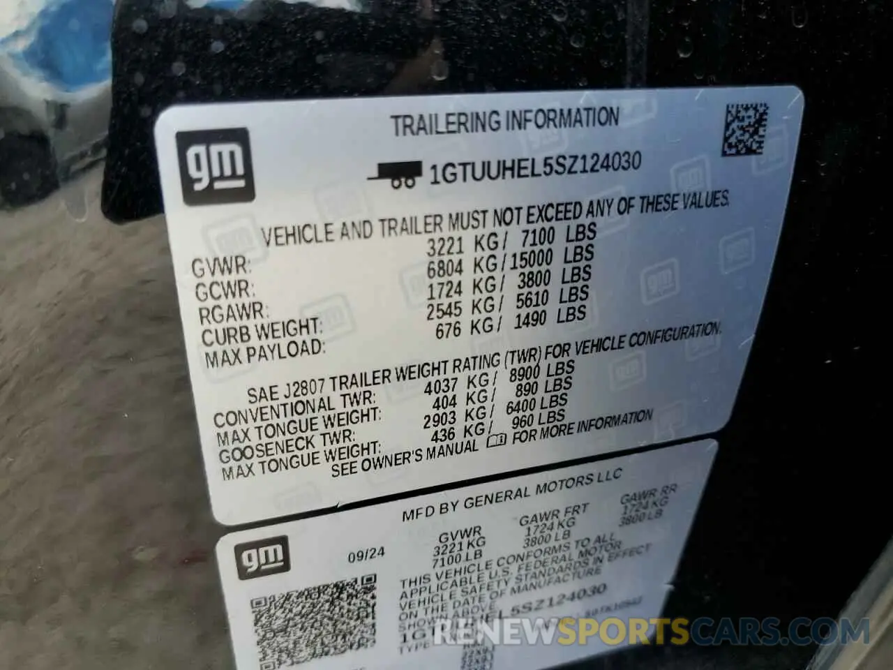 12 Photograph of a damaged car 1GTUUHEL5SZ124030 GMC SIERRA 2025