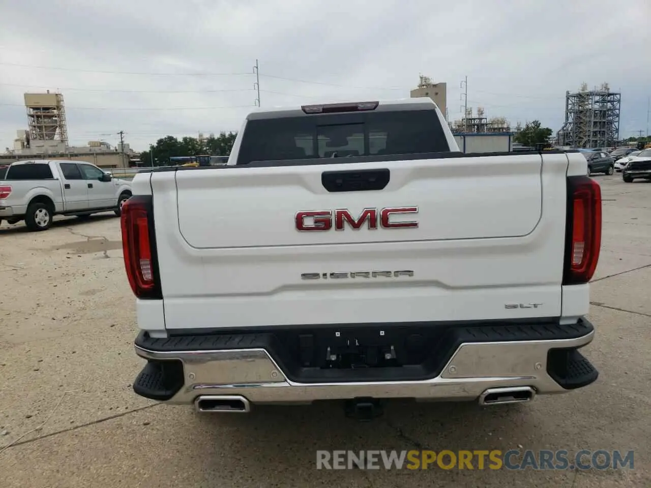 6 Photograph of a damaged car 3GTUUDE83SG206438 GMC SIERRA 2025