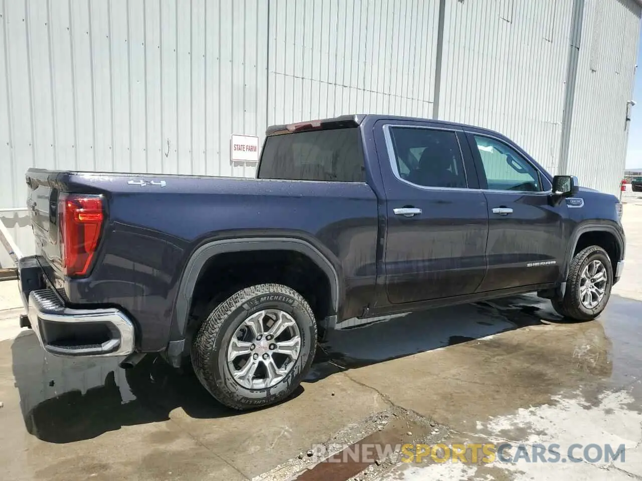 3 Photograph of a damaged car 3GTUUDED1SG250001 GMC SIERRA 2025