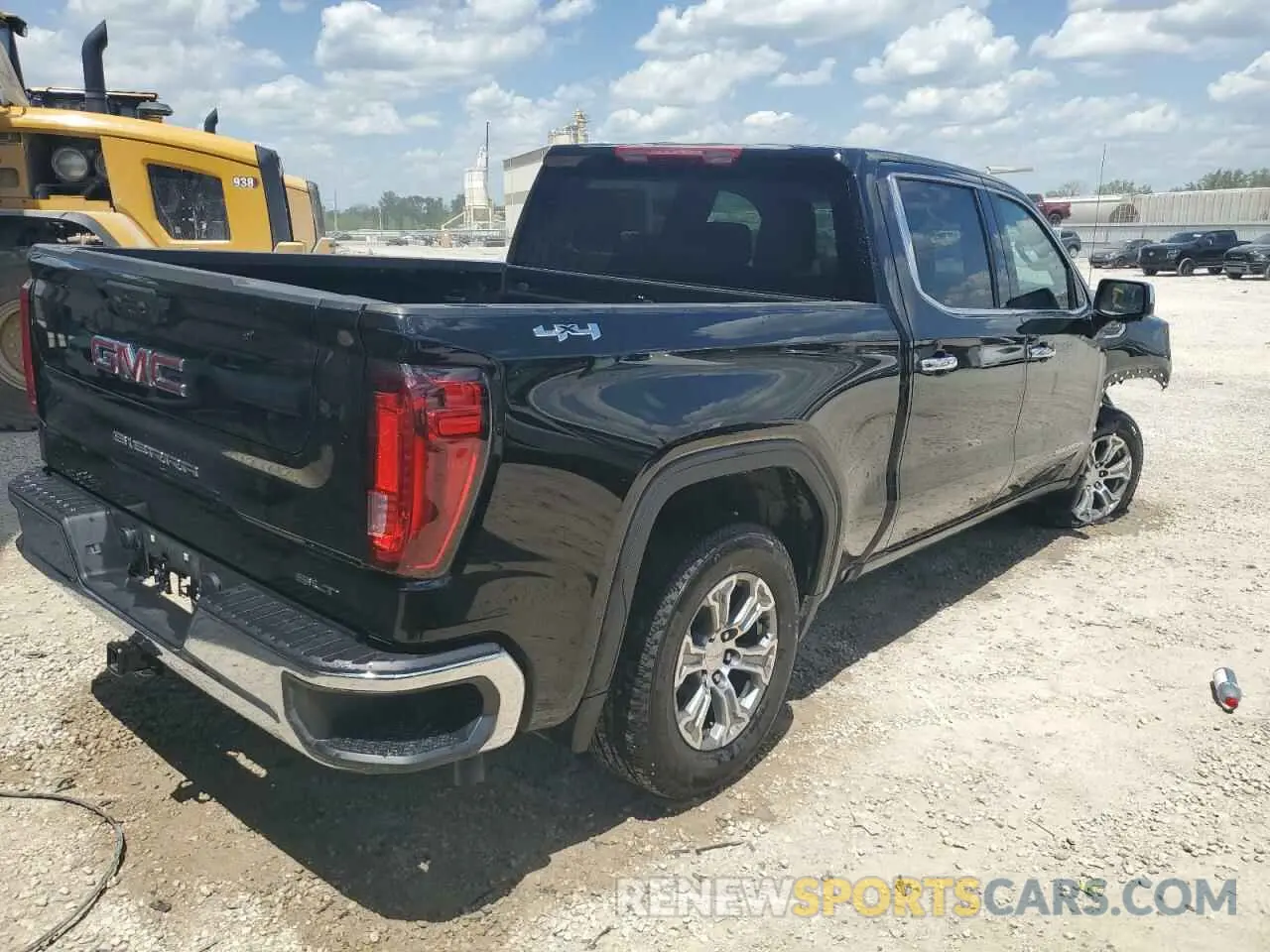 3 Photograph of a damaged car 3GTUUDED2SG247057 GMC SIERRA 2025