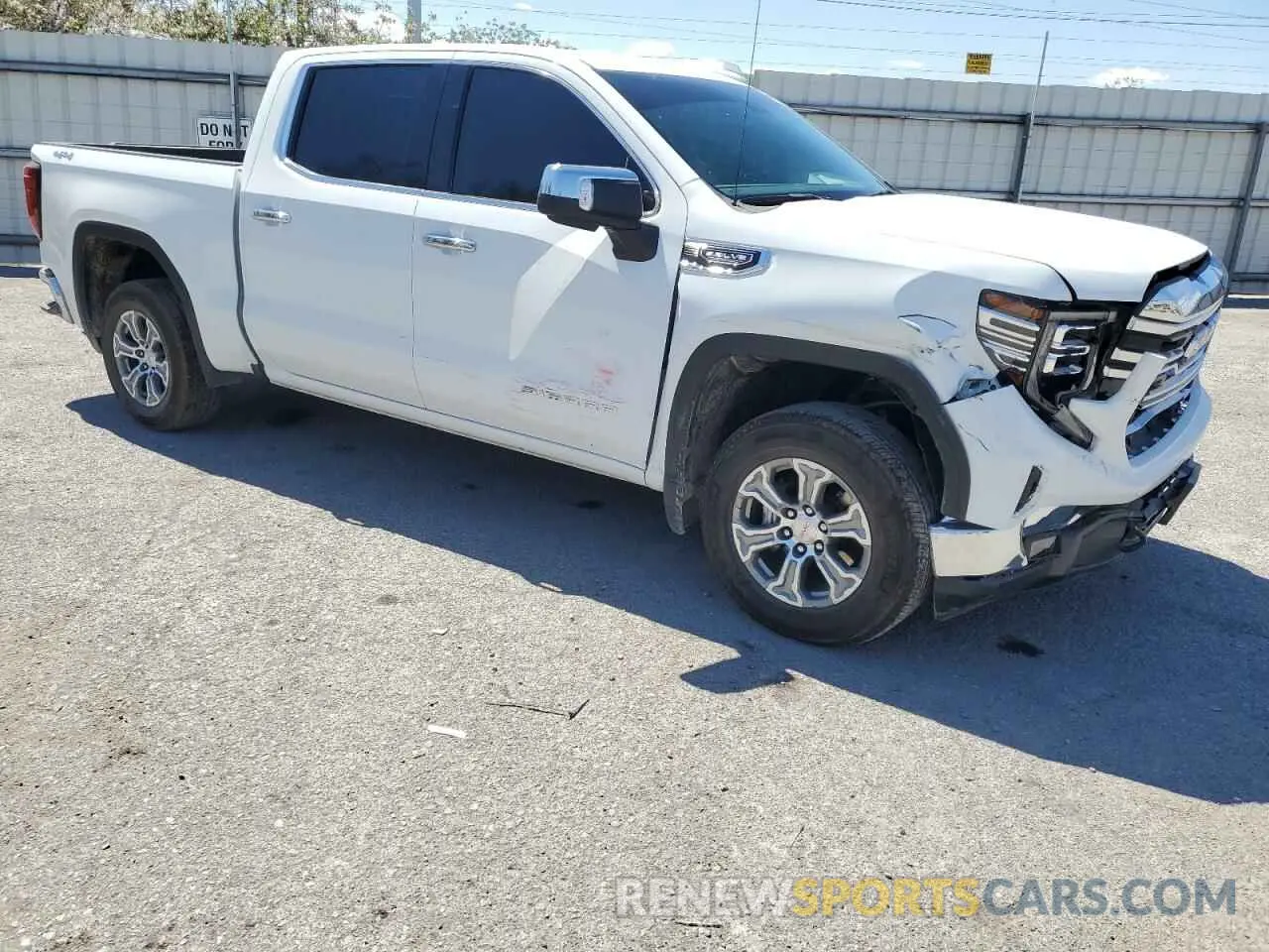 4 Photograph of a damaged car 3GTUUDED7SG197725 GMC SIERRA 2025