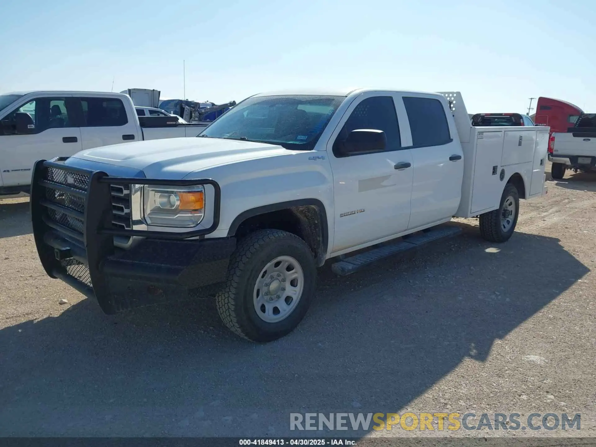 2 Photograph of a damaged car 1GD12NEG2KF209026 GMC SIERRA 2500HD 2019