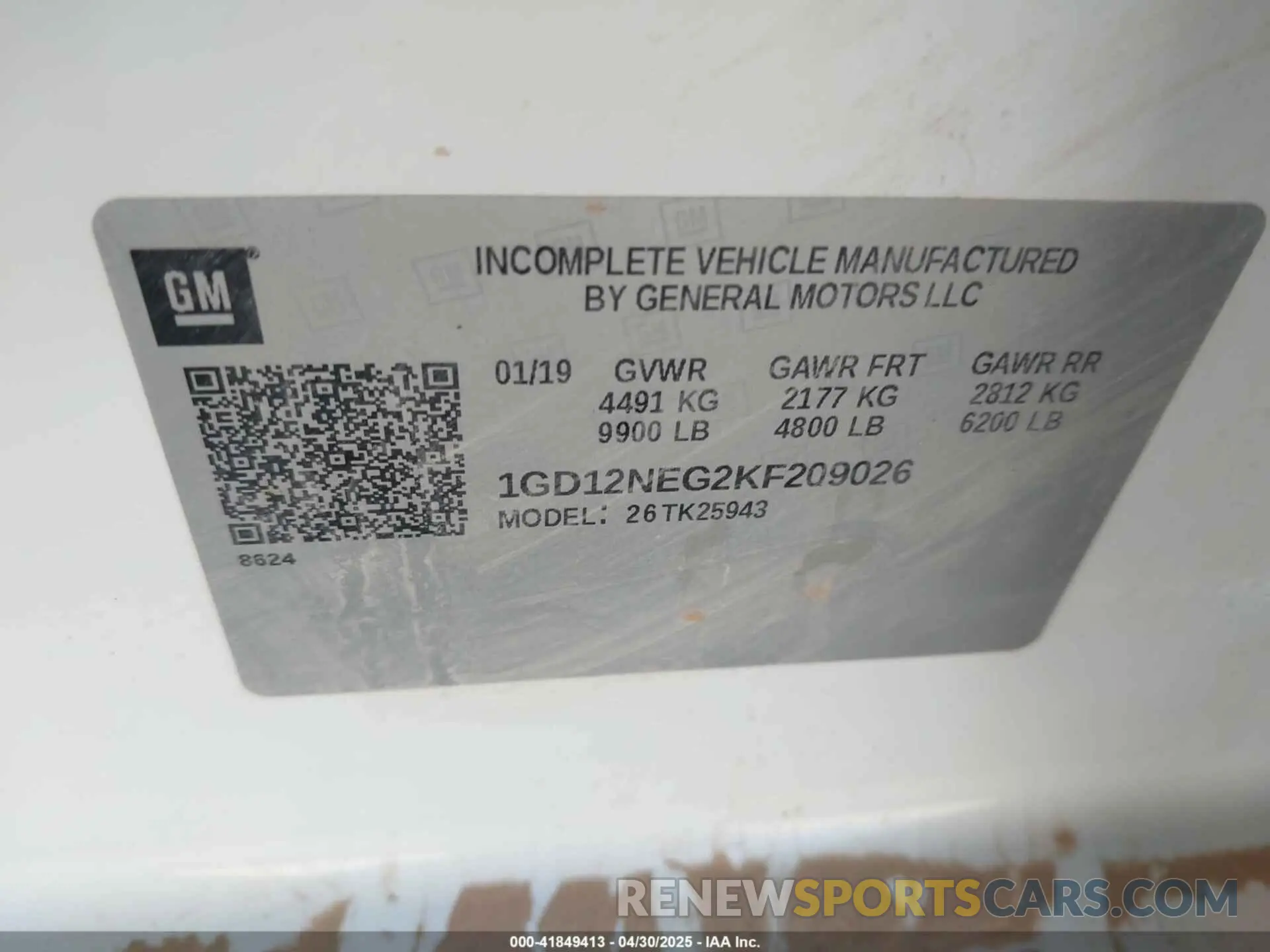 9 Photograph of a damaged car 1GD12NEG2KF209026 GMC SIERRA 2500HD 2019