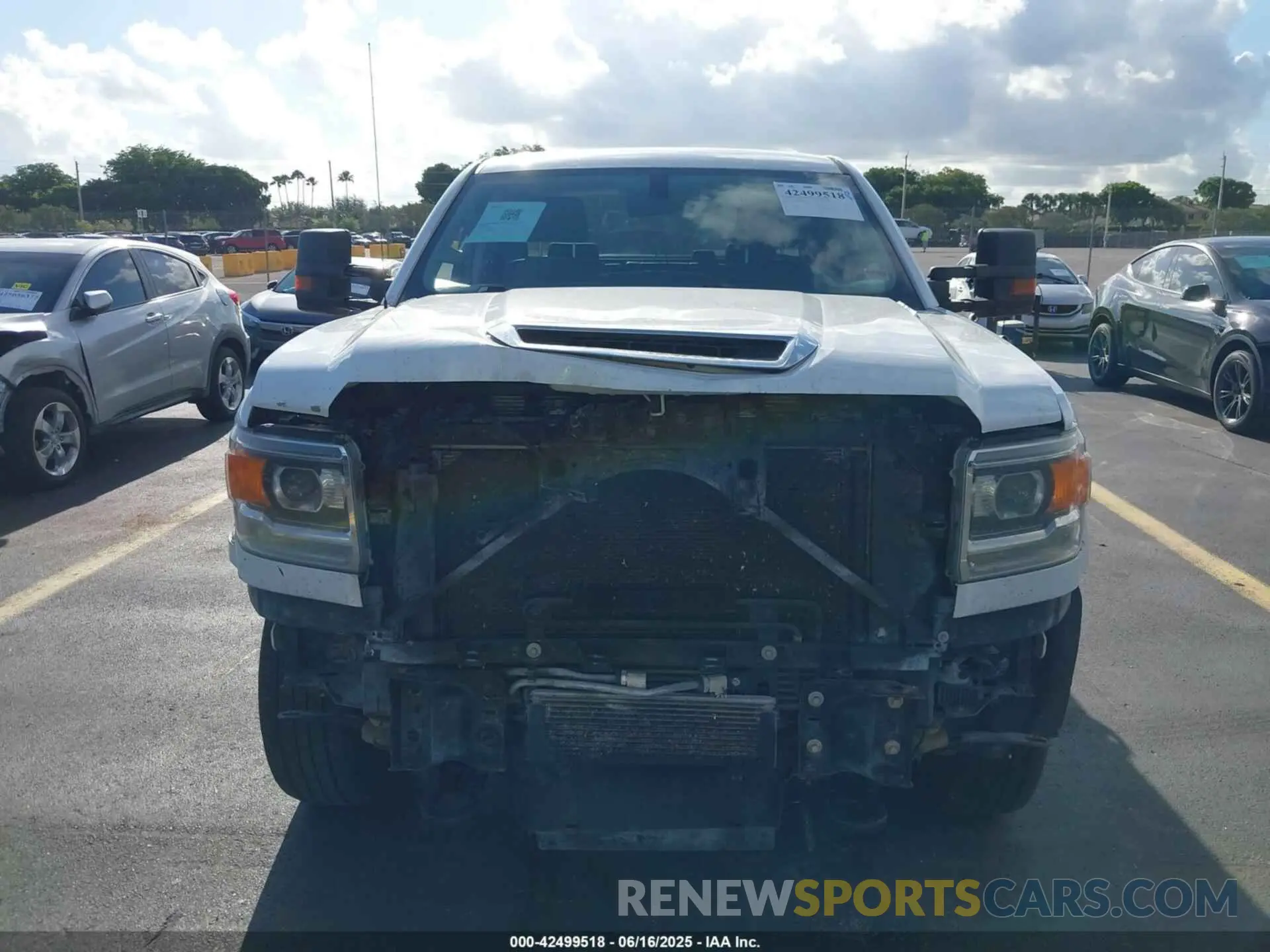 13 Photograph of a damaged car 1GT12NEY5KF116028 GMC SIERRA 2500HD 2019