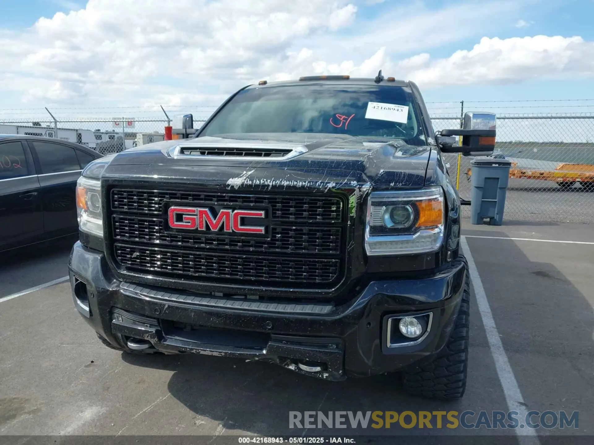 12 Photograph of a damaged car 1GT12SEY2KF232138 GMC SIERRA 2500HD 2019