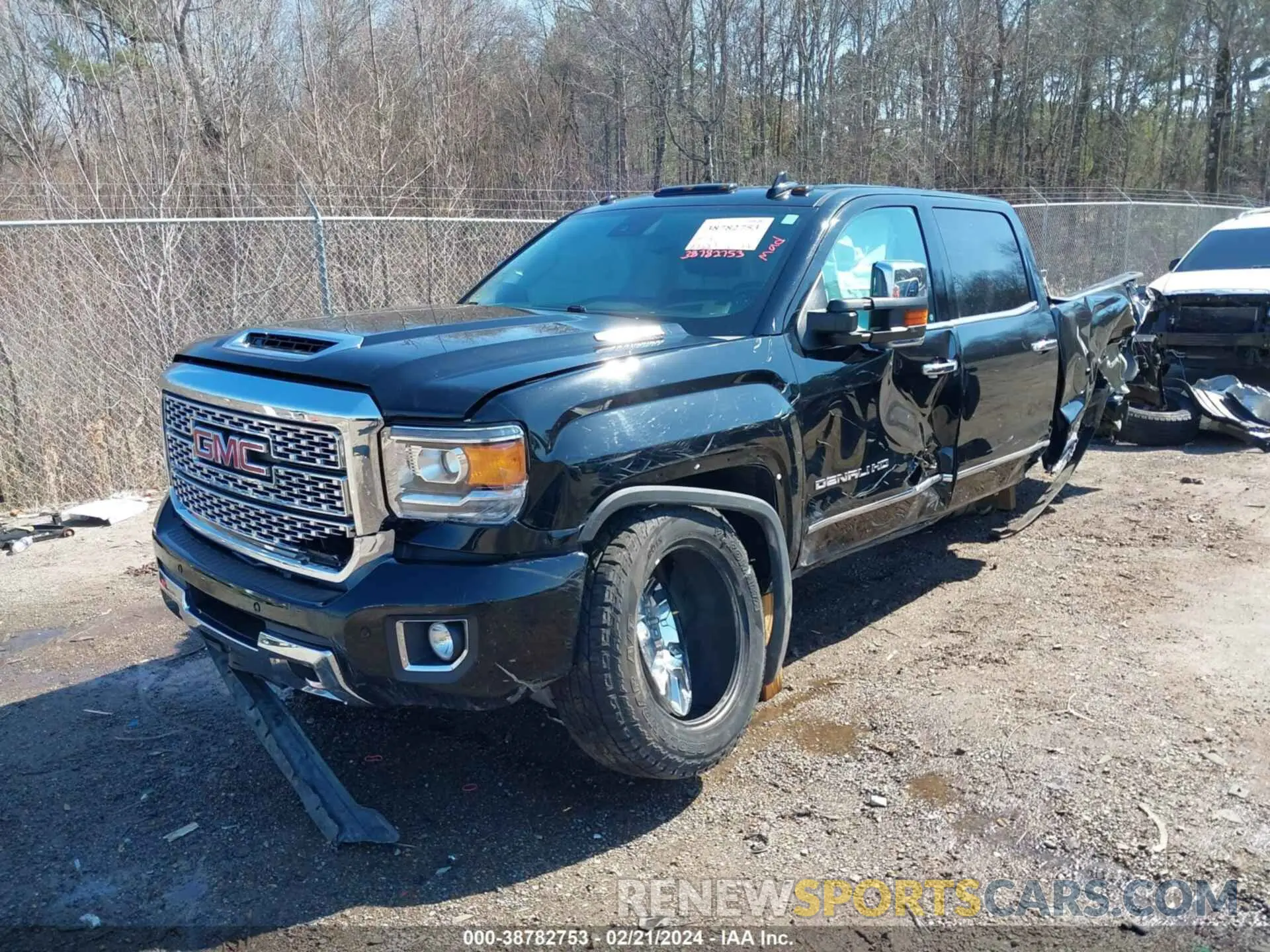 2 Photograph of a damaged car 1GT12SEY3KF207121 GMC SIERRA 2500HD 2019