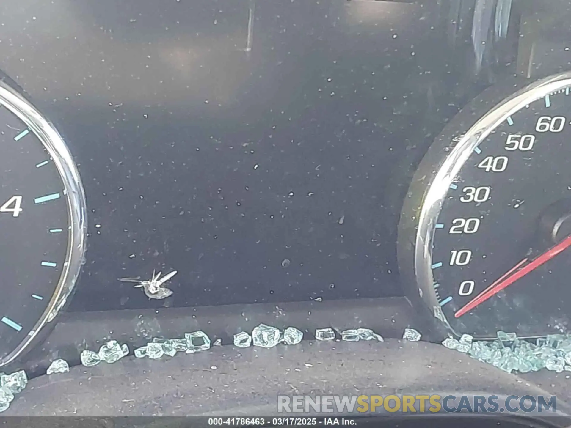15 Photograph of a damaged car 1GT12SEY4KF172749 GMC SIERRA 2500HD 2019