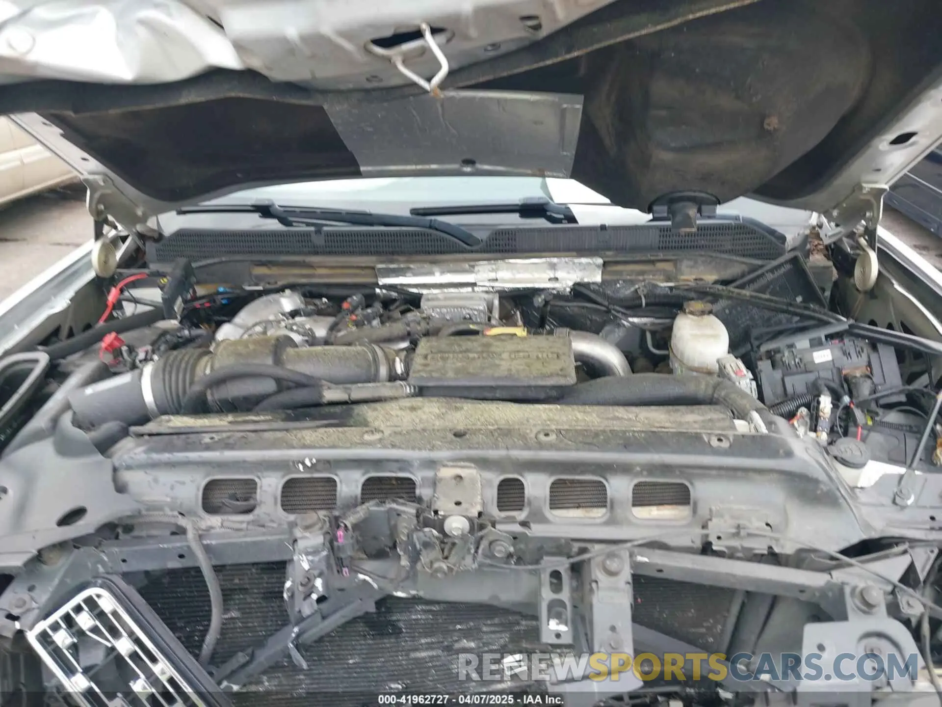 10 Photograph of a damaged car 1GT12SEY4KF243612 GMC SIERRA 2500HD 2019