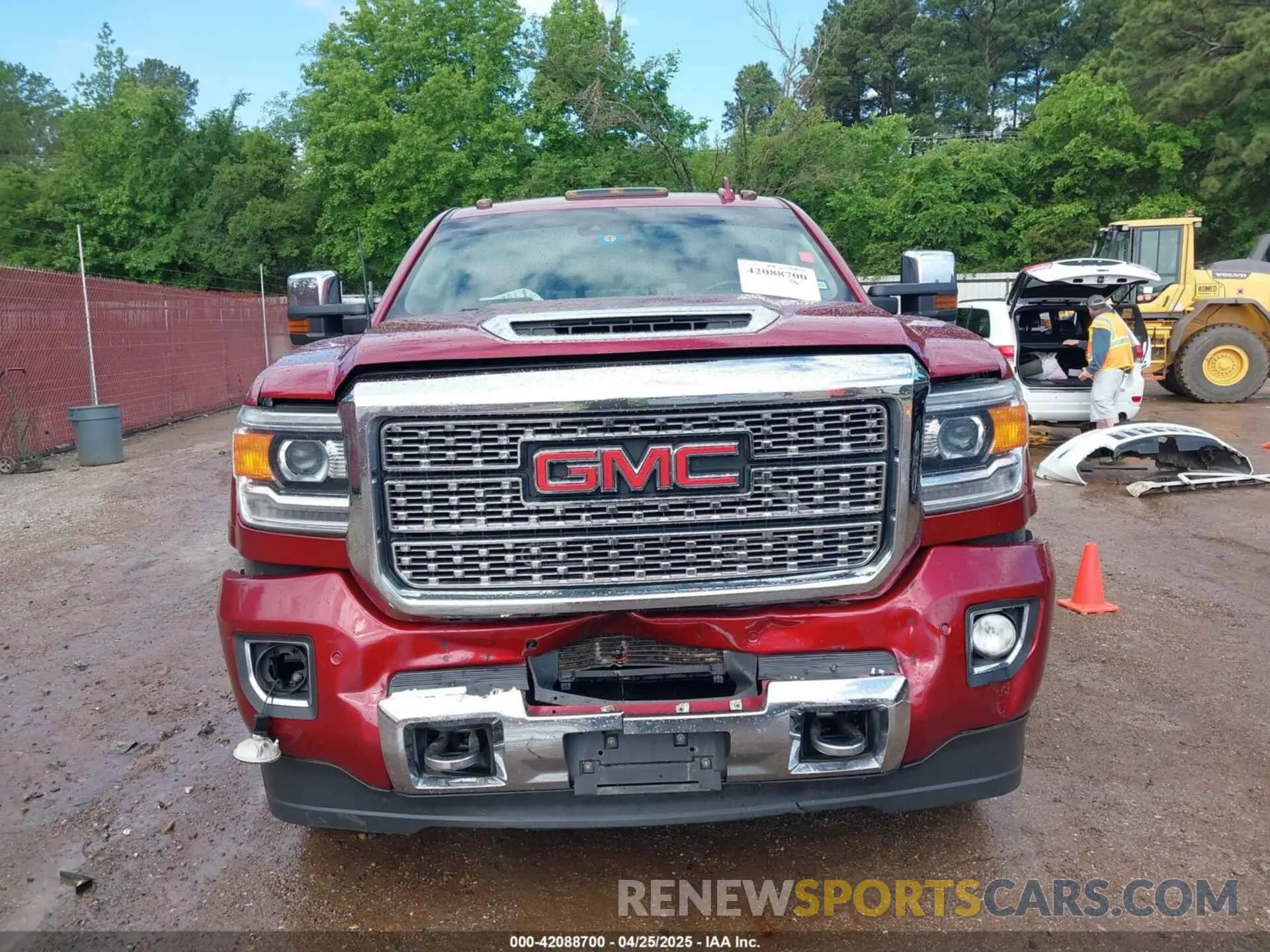12 Photograph of a damaged car 1GT12SEY6KF104047 GMC SIERRA 2500HD 2019