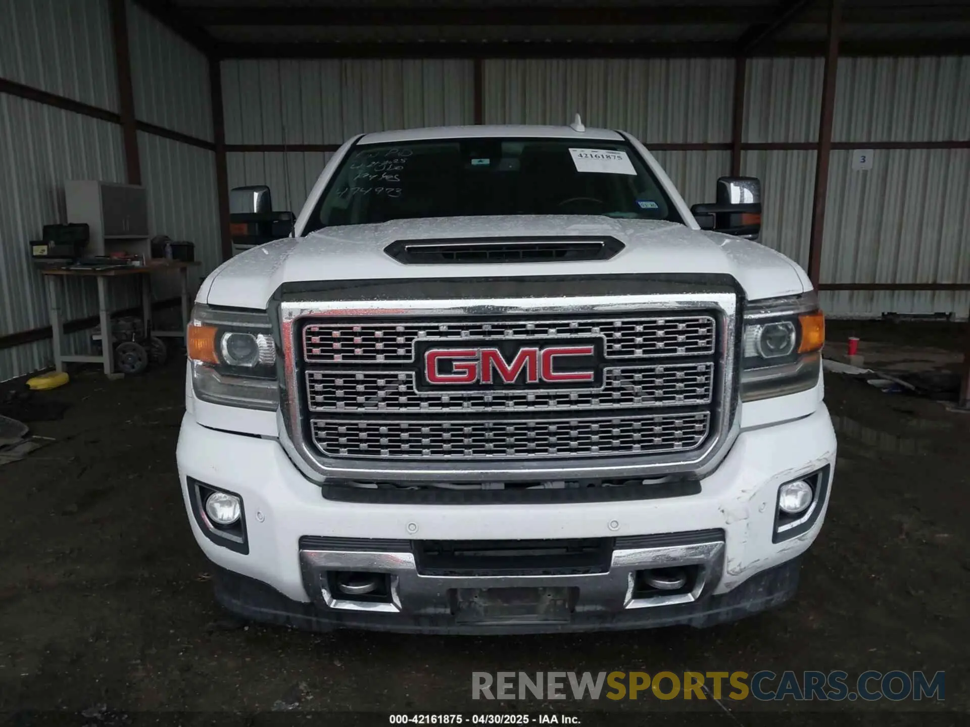 12 Photograph of a damaged car 1GT12SEY8KF115759 GMC SIERRA 2500HD 2019