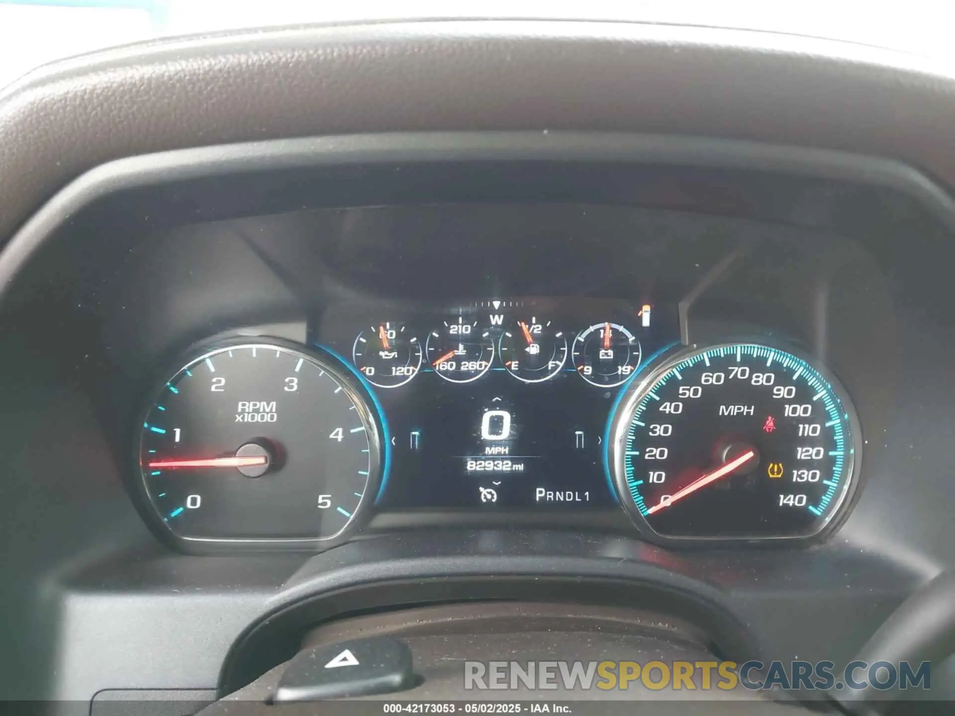 7 Photograph of a damaged car 1GT12SEY8KF175797 GMC SIERRA 2500HD 2019