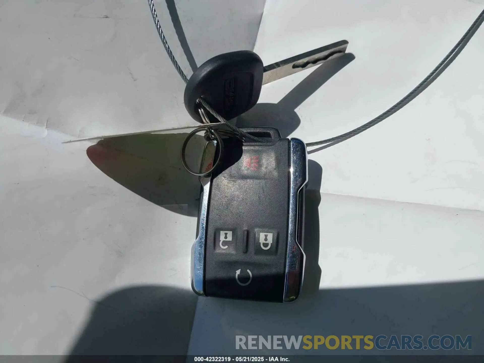 11 Photograph of a damaged car 1GT12SEY9KF116287 GMC SIERRA 2500HD 2019