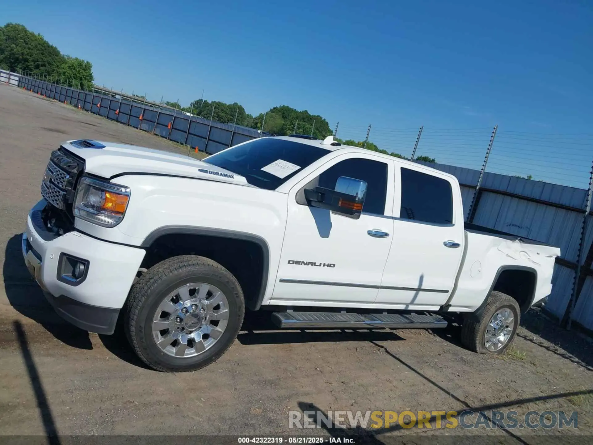 14 Photograph of a damaged car 1GT12SEY9KF116287 GMC SIERRA 2500HD 2019