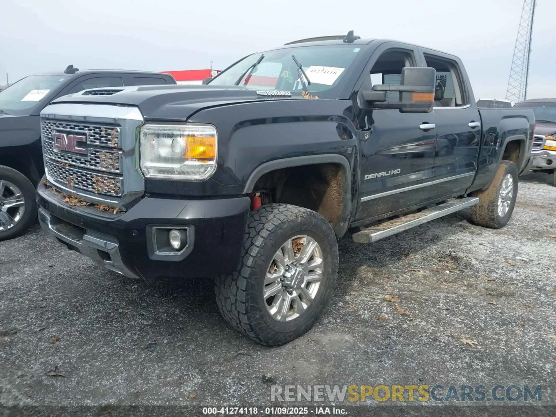 2 Photograph of a damaged car 1GT12SEY9KF137673 GMC SIERRA 2500HD 2019