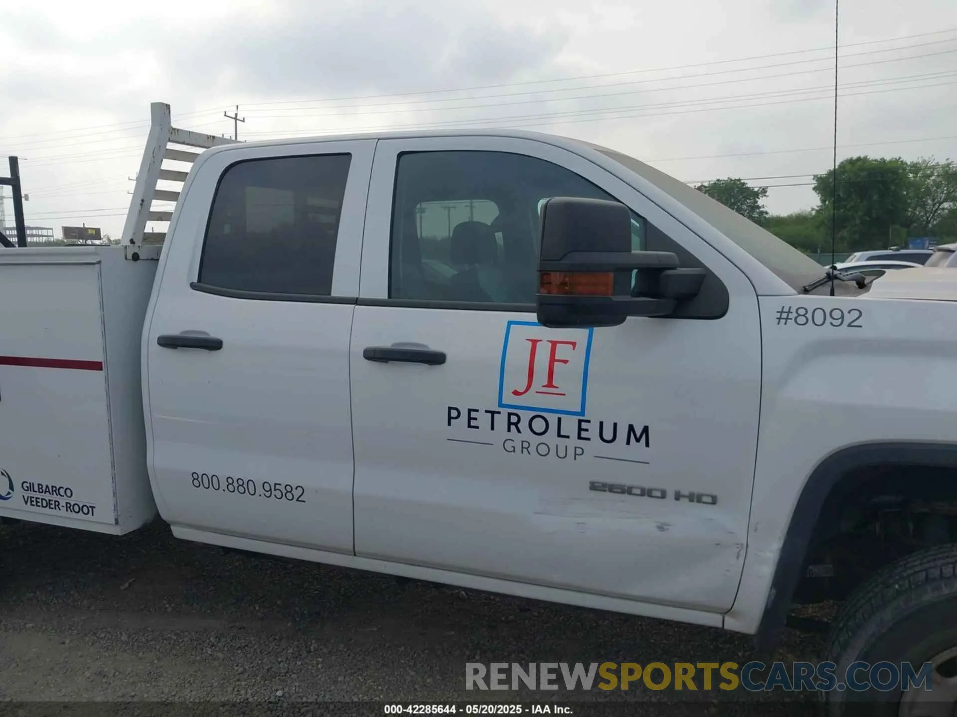 13 Photograph of a damaged car 2GD21NEG9K1178100 GMC SIERRA 2500HD 2019