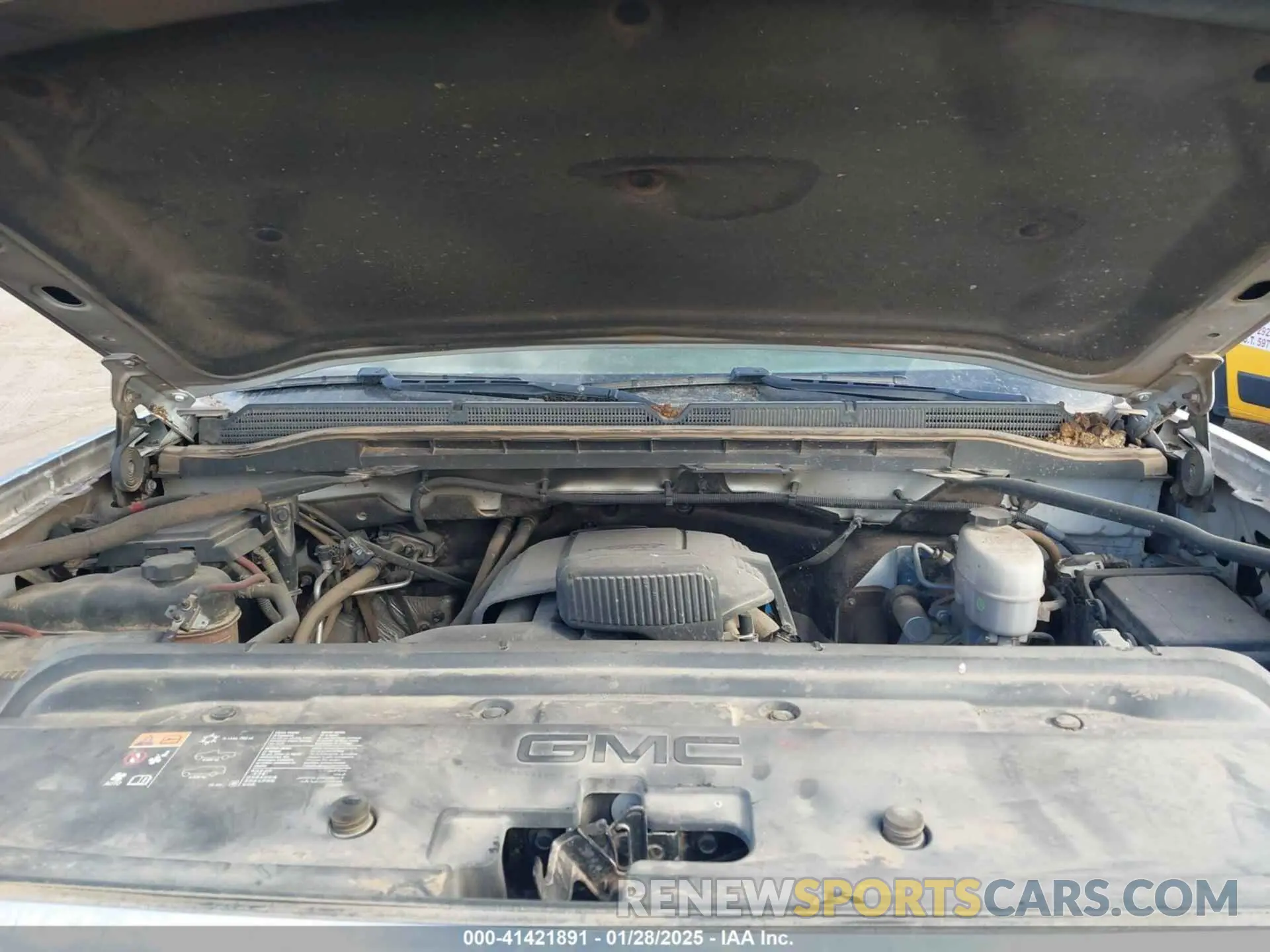 10 Photograph of a damaged car 2GT22NEG8K1134087 GMC SIERRA 2500HD 2019